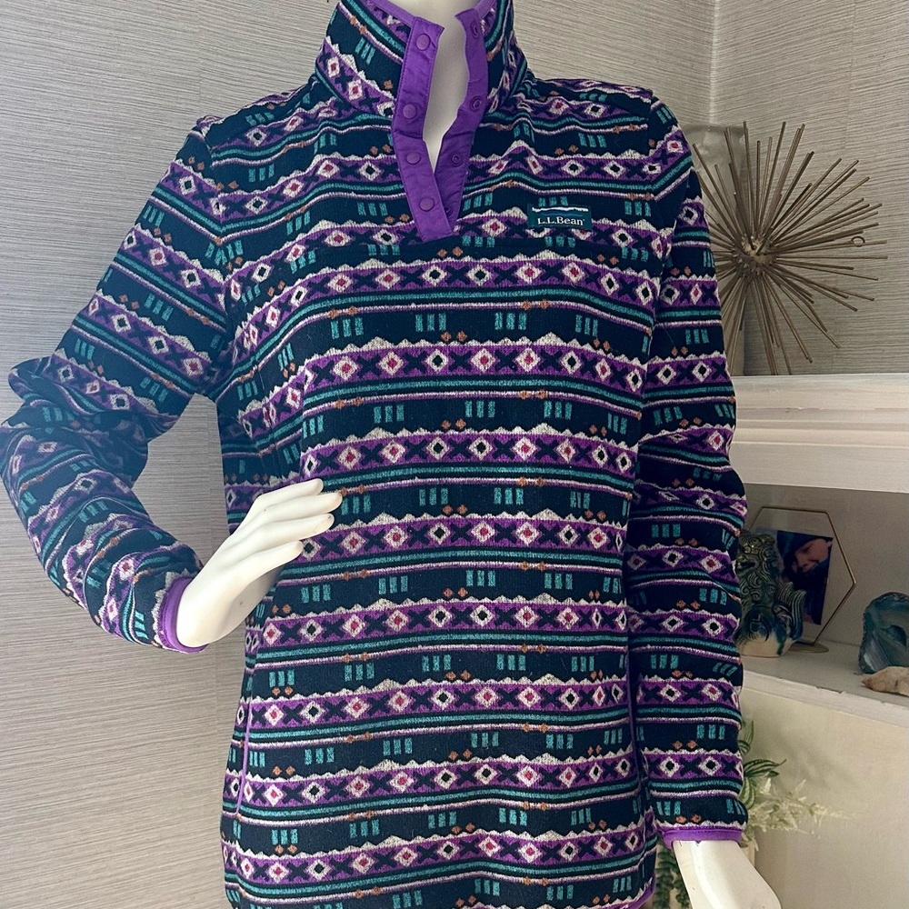 L.L. Bean Black Mountain Aztec print-Pullover Fleece